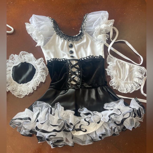 Dance Costume (Danso) - Picture 1 of 4